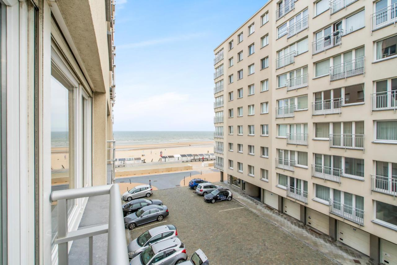 Modern And Bright Seaside App W Seaview & Terrace Lägenhet Oostende Exteriör bild